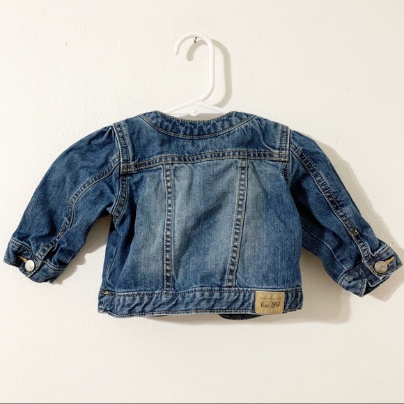The Children’s Place Color Distressed Jean Jacket Faux Buttons Really Snaps - Picture 3 of 10